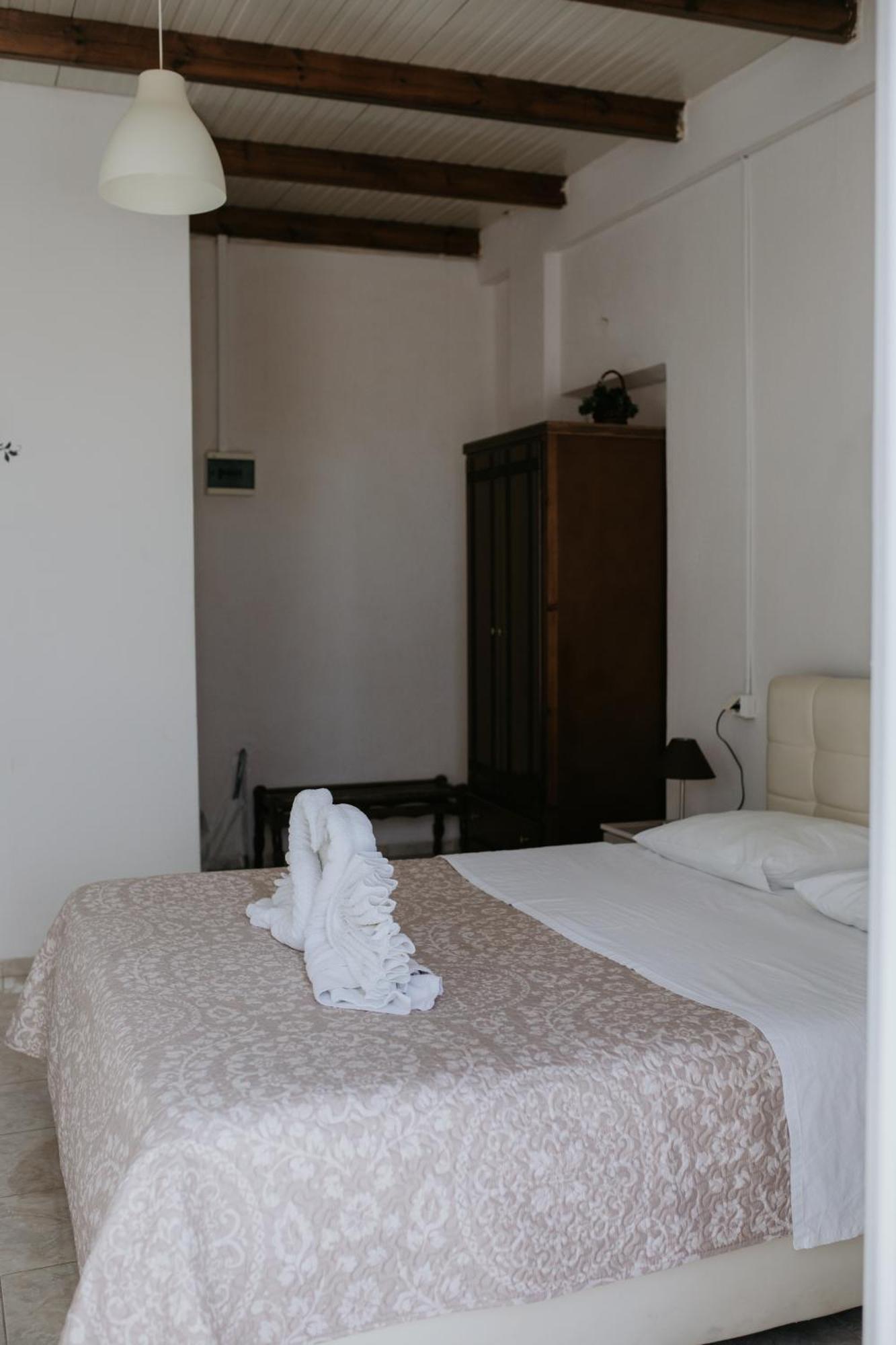 Hotel Thirasia Fira  Ruang foto